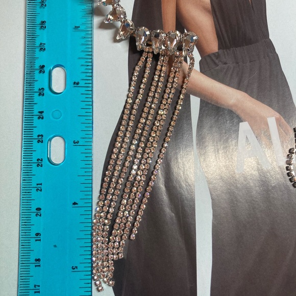 🌟 Long Tassel Rhinestone Drop Earrings - Picture 5 of 6